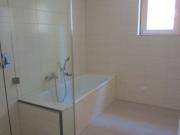 Neubau 3 Zimmer Wohnung mit Balkon, Terrasse und...