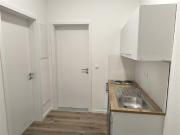 Neubau Erstbezug: Helle, möblierte 2 Zimmer DG Wohnung...