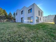 Neubau – Familienfreundlich & energieeffizient:...