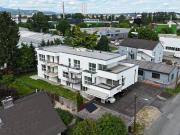 Neubau: Sonnige Gartenwohnung mit großer Terrasse u....
