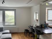 Neubauwohnung mit 2.5 Zimmern und Vollmöblierung
