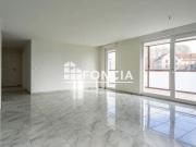 Neudorf – Appartement neuf lumineux avec jardin d’hiver,...