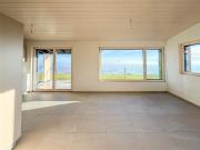 Neue 2.5 Zimmerwohnung Dachgeschoss Herrlicher Blick auf...