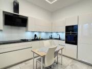 Neue+ Exklusive Altbauwohnung in Toplage