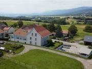 Neue Wohnung mit Balkon UND Garten