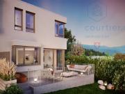 Neue zeitgenössische Villa an der Seite Baustelle im Gange