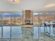 Neues Haus mit Panoramablick auf die Höhen von Sion