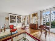 Neuilly / Barrès: 67m² calme et lumineux, au sein...