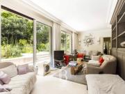 Neuilly Château Appartement 3 chambres Rez de jardin