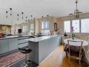 NEUILLY CHATEAU: BEAU 3 PIECES DE 68M²