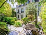 Neuilly sur Seine Saussaye Maison avec jardin 5/6 chambres