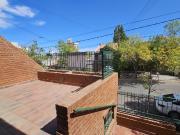 Neuquen Alquiler Comercial Casa en tres plantas Oficina/...