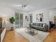 Neuwertige 2 Zi. Terrassenwohnung mit Privatgarten in...