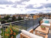 Neuwertige 2 Zimmer Wohnung mit 19m² Dachterrasse und...