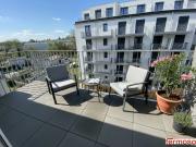 Neuwertige 2 Zimmer Wohnung mit Balkon und Stadtblick in...