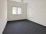 Neuwertige 3 Zimmer Wohnung im 1. OG in Knielingen