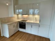 neuwertige 3 Zimmer Wohnung mit Küche und Balkon