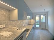 Neuwertige 4 Zi Wohnung mit Balkon, Terrasse &...