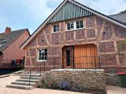 Neuwertige 4 Zimmer Wohnung „Haus im Haus“ im...