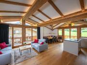 Neuwertige Dachgeschosswohnung mit Terrasse in Aurach...