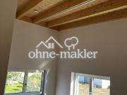 Neuwertige Doppelhaushälfte mit kleinem Garten