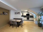 Neuwertige Eigentumswohnung im Dachgeschoss – 4 Zimmer...