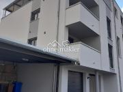 Neuwertige Penthouse Wohnung mit Aufzug und XL Garage 5...