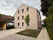 Neuwertige Wohnung mit Sonnenbalkon und hochwertiger...