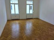 Neuwertiger 2 ZIMMER Altbau + ruhiger Süd Balkon + Bad...