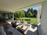 Neuwertiges Einfamilienhaus mit großem Garten in...