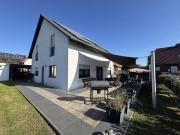Neuwertiges Haus in angenehmer Lage