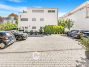 Neuwertiges Mehrfamilienhaus mit 4 Wohneinheiten in...