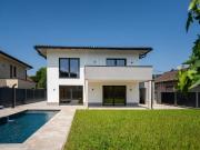 Neuwertiges Traumhaus mit Pool in Ebenthal – Hochwertig,...