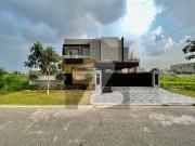 Never seen before 1 kanal ultra modern villa for sale in...