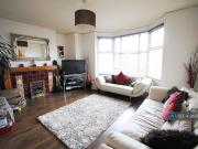 Neville Court, Birmingham, B13 2 bed flat to rent £1,195...