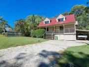 Unique 10 Barramundi Street, Macleay Island, QLD 4184
