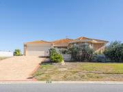 Unique 11 Caravel Way, Halls Head, WA 6210