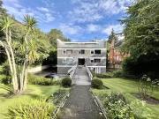 Nice 1 BA 2 bedroom apartment for rent in Surrey Road,...