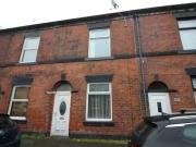New 1 BA 2 bedroom terraced house for rent in Wood...