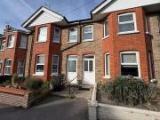 Just in! 1 BA 4 bedroom terraced house for rent in...