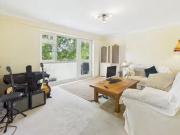 Rental! 1 bedroom flat for rent in 47 Park Hill Road,...