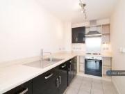 Charming 1 bedroom flat for rent in Langley Walk,...