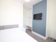 Nice 1 bedroom house share for rent in Frome Road,...