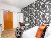 New 1 bedroom house share for rent in Room 2, Top Floor...