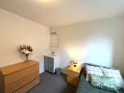 Cozy 1 bedroom house share for rent in West Hendford,...
