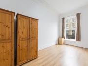 Cheap 1 bedroom property to let in Earls Court Road,...