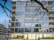 Cheap 1 BR Saint Kilda Road