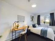 Deal! 1 Room 19 Brookside 4 Bedroom House