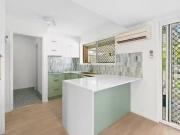 Just in! 2/10 Halle Street, Everton Park, QLD 4053