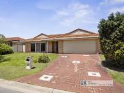 Nice 21 Winders Place, Banora Point House for rent...